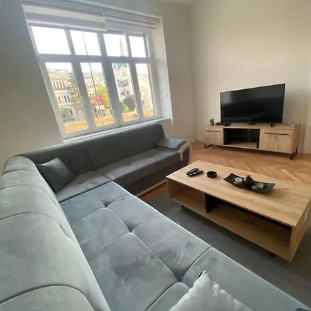 Festina Lente Apartman